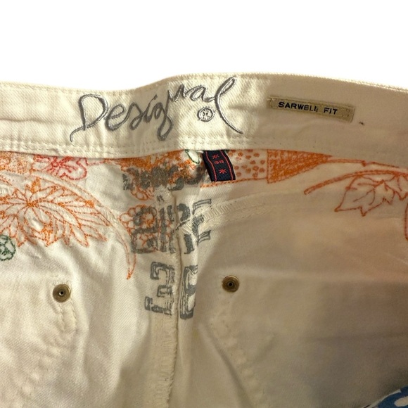 Desigual Women’s Embroidered Designer Jeans Sz 38 Sarwell Fit - Picture 8 of 16